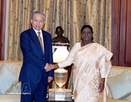 Vietnam’s top leader meets with Indian President